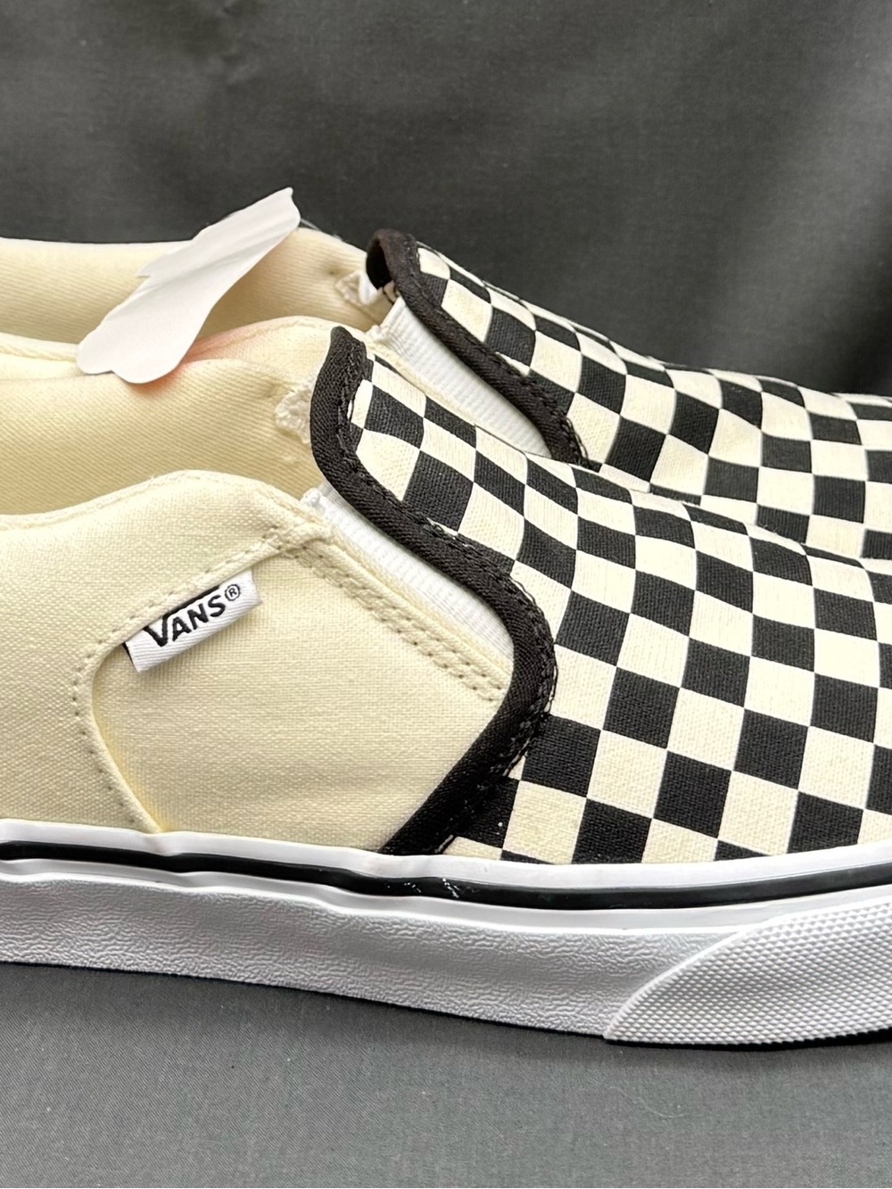 Vans Checkerboard Slip-On Sneakers - Black & Cream 6.5 youth